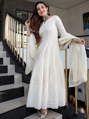 Inspiring Refinement Ethnic Wear